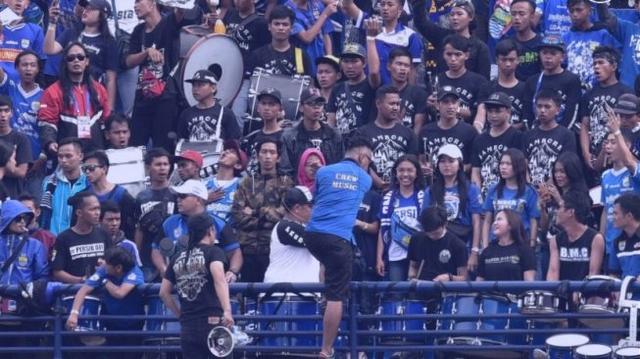 Bobotoh Dilarang Nonton Persija vs Persib di GBK, Cuma Jak Mania yang Boleh