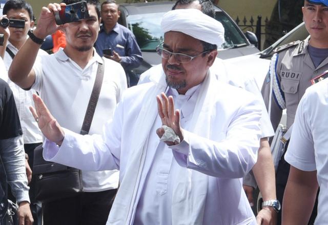 Polisi Tak Jadi Panggil Paksa Rizieq Shihab