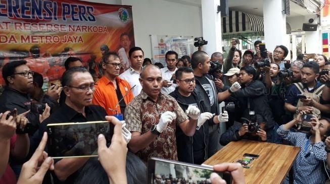 Polisi Masih Buru Pemasok Sabu ke Tio Pakusadewo