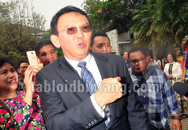 Ahok Banyak Menulis Soal Perceraian dengan Veronica Tan Selama di Penjara