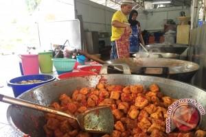 Mengintip dapur takjil Masjid Istiqlal