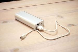 Tentang "power bank" itu aturan internasional