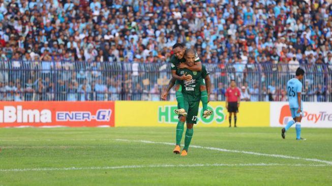 Tundukkan Arema, Persebaya Beranjak ke Empat Besar