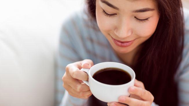 Konsumsi Kopi di Pagi Hari Bisa Turunkan Berat Badan, Lho