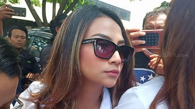 Bebas dari Penjara, Vanessa Angel Kembali Menjemput Rejeki