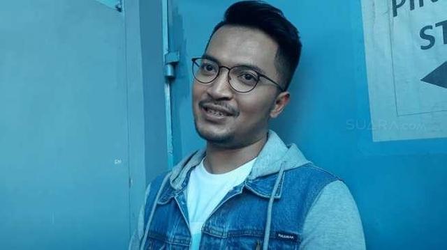 Ihsan Tarore Peduli Putri Denada yang Idap Leukemia