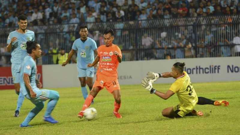 Berlangsung 117 Menit, Persela vs Borneo Berujung Kontroversi