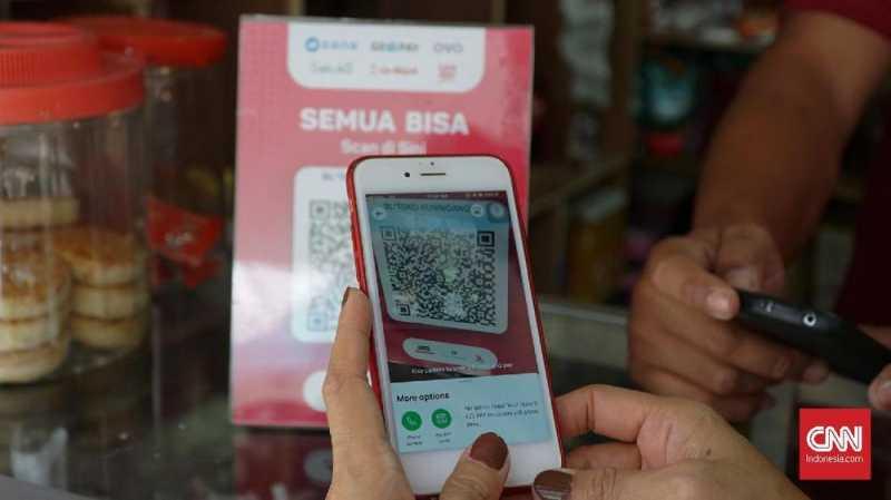 Mengenal Beda QRIS dan Kode QR, Pembayaran Pakai Kamera HP