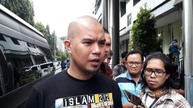 Ditemani Mulan, Ahmad Dhani Sindir Maia Estianty?