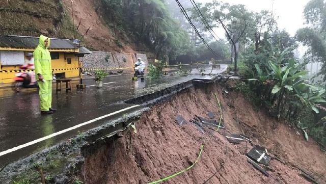 Tujuh Korban Longsor Puncak dan Cijeruk Belum Ditemukan