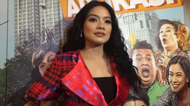 Titi Kamal Mainkan Karakter Syahrini di Film Sesuai Aplikasi?