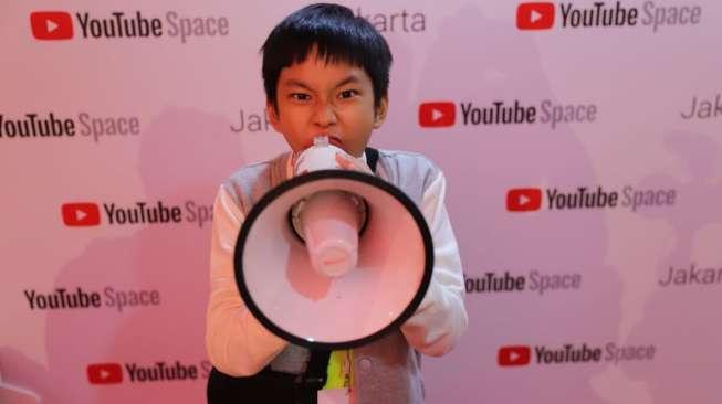 Keren! Putra Deddy Corbuzier Dapat Penghargaan dari YouTube