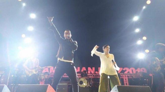 Maliq & DEssentials Kenalkan Lagu Baru di Prambanan Jazz 2019