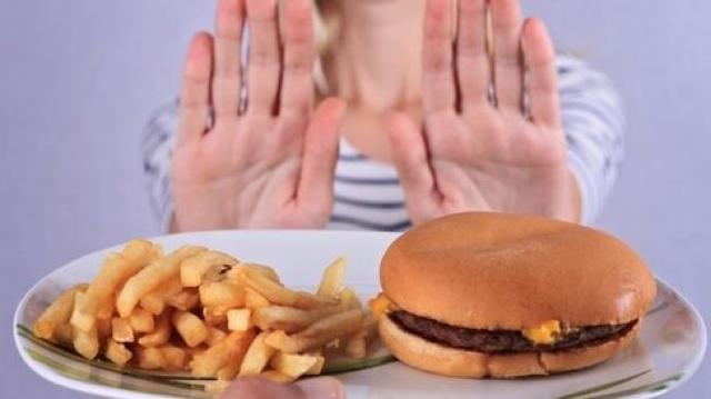 Setop Makan Junk Food, Perempuan Ini Alami Perubahan Menakjubkan