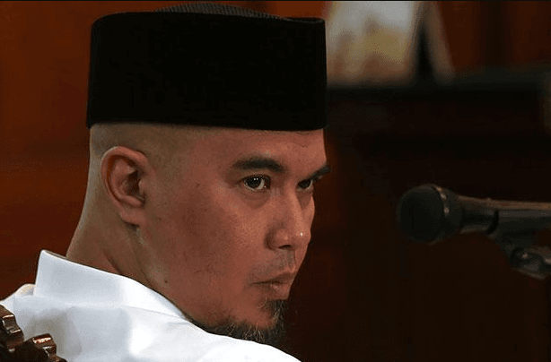 Tulis Surat untuk El Rumi, Ahmad Dhani Bahas soal Tangisannya