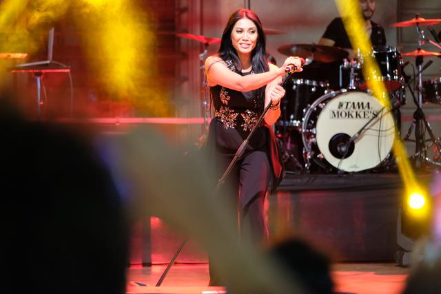 Tampil Memukau di Festival Musik Italia, Anggun Disebut Legenda