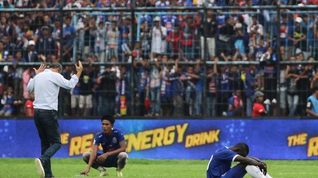 Bagaimana Medsos Memperkeruh Keributan Suporter Arema dan Persib