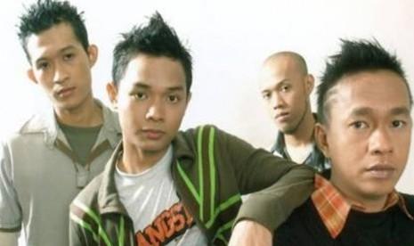 Nostalgia Lagu Wayang di The 90s Festival