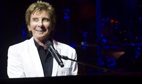 Barry Manilow Mengaku Gay