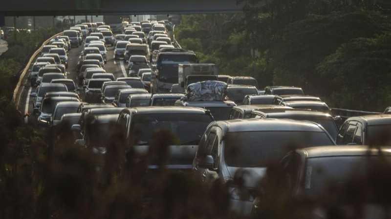 One Way Tol Kalikangkung ke Cikampek Dimulai Pukul 12 Siang