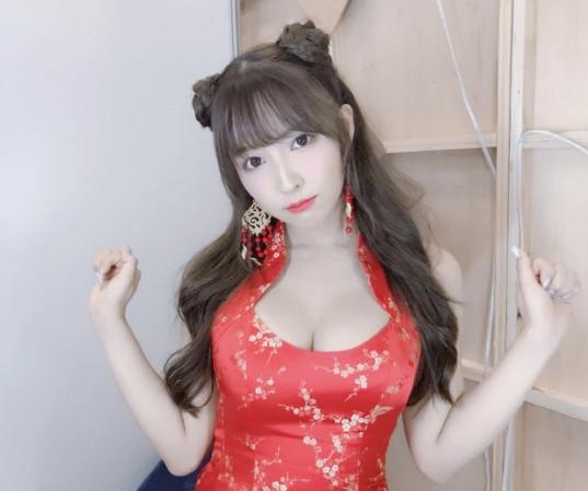 Bintang Porno Jepang Mikami Yua Siap Debut dalam Girlband K-Pop