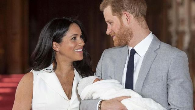 Punya Anak, Pangeran Harry Curhat Kangen Putri Diana