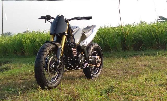 Rombak Honda CRF 150 L Jadi Scrambler