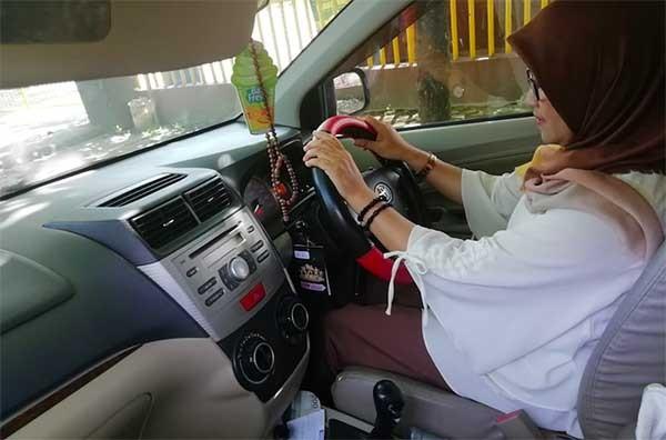 Mengenal lebih dekat para Kartini GrabCar