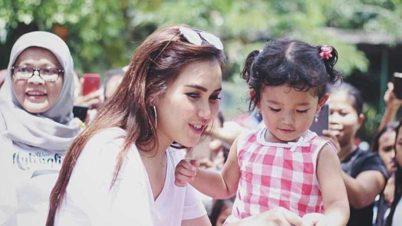 Ayu Ting Ting Banjir Air Mata saat Anaknya Minta Ayah Baru