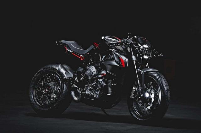 MV Agusta Blackout: Wujud Motor Batman Versi Pabrikan