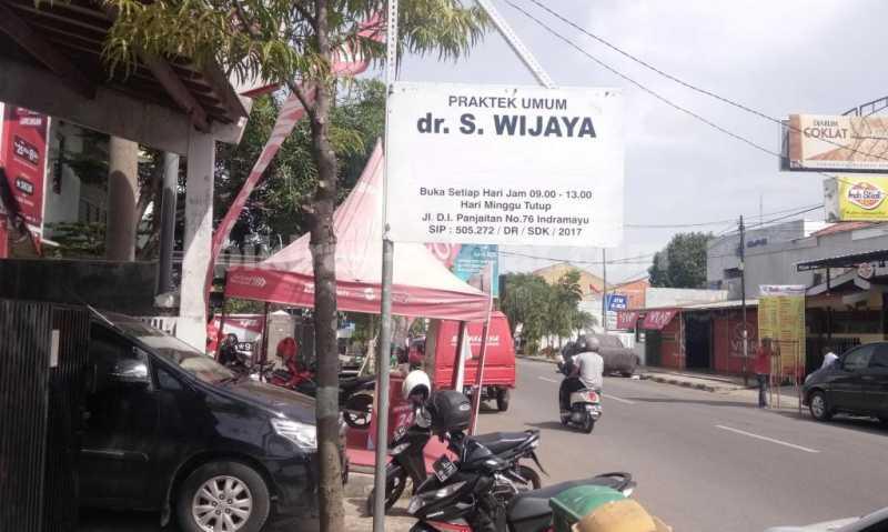 Dokter "Wong Cilik" di Indramayu Konsisten Pasang Tarif Seikhlasnya Bagi Pasien