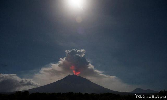 309 Warga Gunung Agung Mengungsi