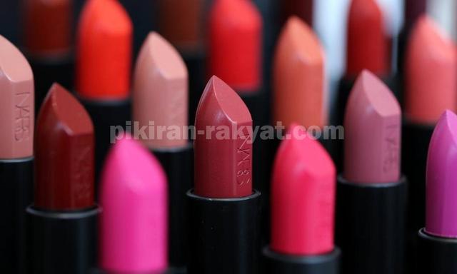 Lipstik Berbahan Dasar Buah Jamblang, Mau Coba?