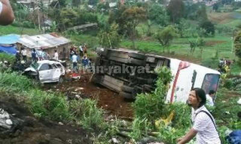 Kecelakaan Maut di Puncak, 11 Orang Meninggal Dunia, Belasan Lainnya Luka-luka