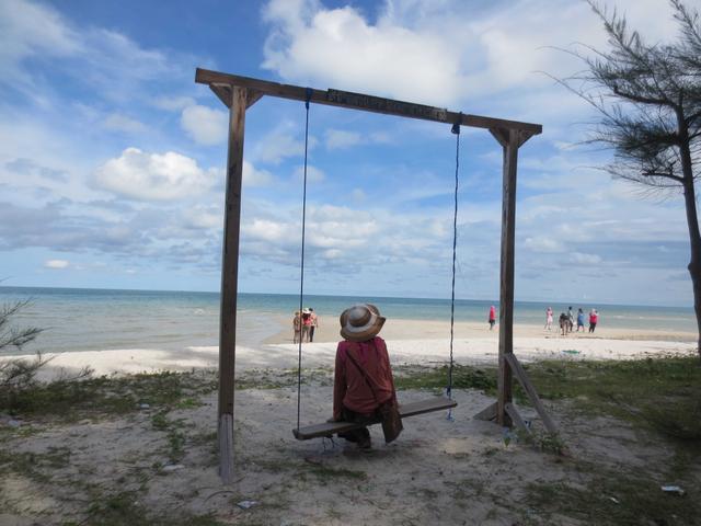 Ada Salju di Pantai Serdang!