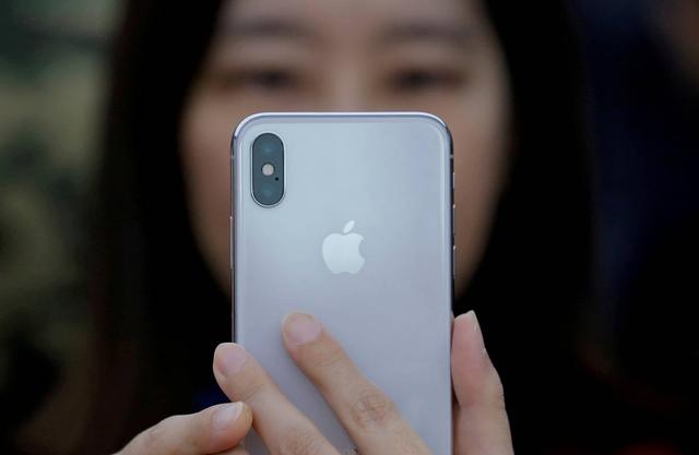 Apple Tak Berkutik ‘Dikeroyok’ Pemain China