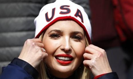 Gaun Ivanka Trump Diolok Warganet Mirip Selimut Imigran