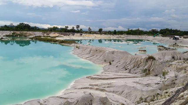 Pesona Danau Kaolin, Saksi Kekayaan Tambang Bangka Belitung