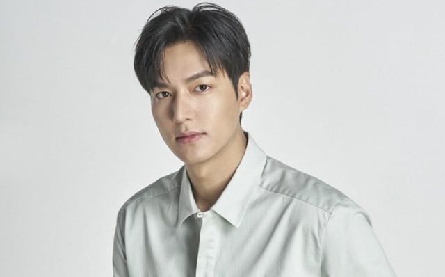 Lee Min Ho Bocorkan Persiapan Syuting Serial Drama Terbaru saat Live di Instagram