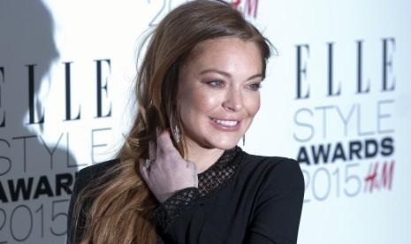 Lindsay Lohan Minta Masyarakat Berhenti Bully Trump 