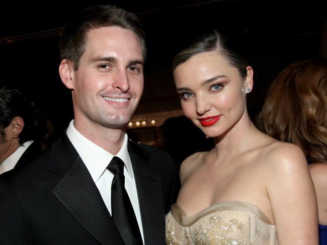 Miranda Kerr Hamil Anak dari Pernikahan dengan Bos Snapchat, Evan Spiegel