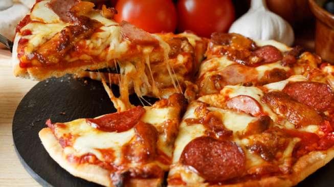 Wah, Dibanding Uang, Pizza Lebih Bikin Karyawan Rajin Kerja