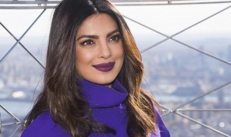 Akibat Swafoto, Priyanka Chopra Kembali Dicemooh