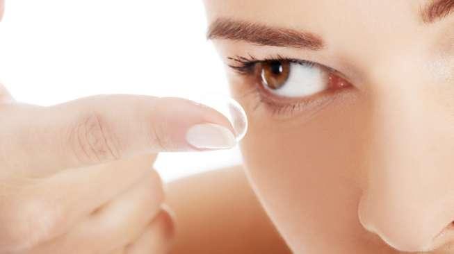 Waspada! Acanthamoeba Keratitis Intai Pengguna Lensa Kontak