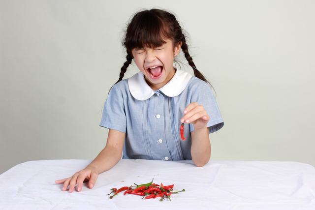 Kenapa Makanan Pedas Tidak Boleh Dimakan Saat Perut Kosong?