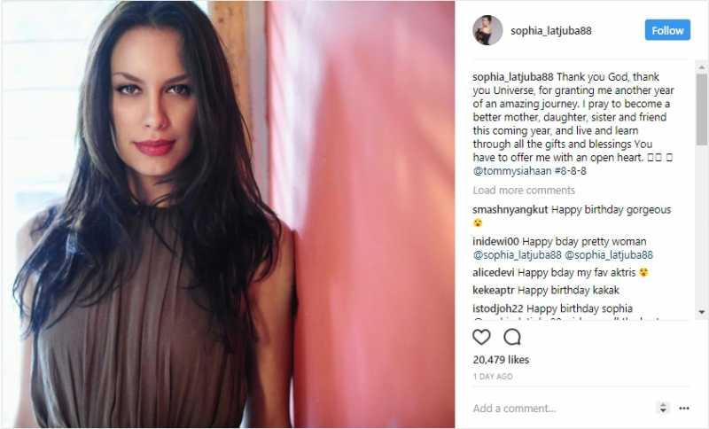 Sophia Latjuba Ulang Tahun ke- 47, Netizen: Malah Tambah Awet Muda