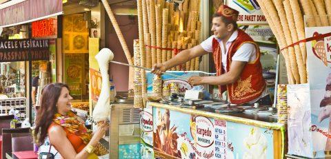 East Meet West! Serunya Berlibur Bareng Pasangan di Istanbul