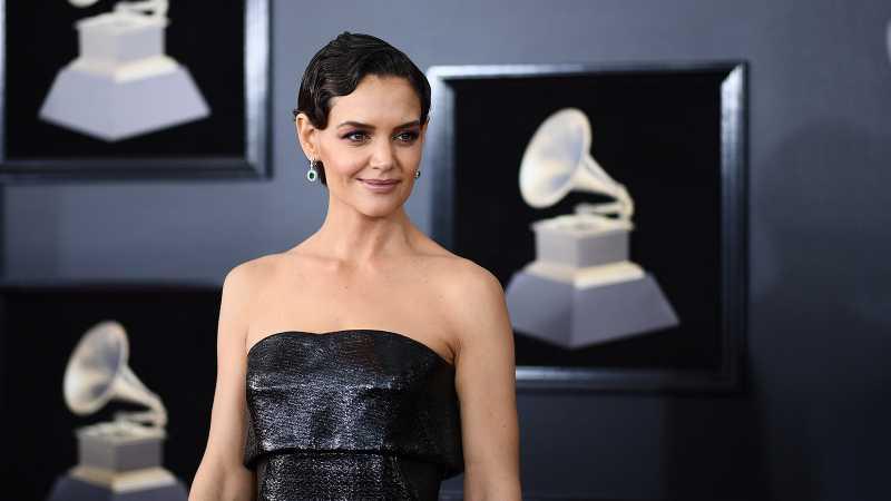 Lendir Siput, Rahasia Awet Muda Katie Holmes