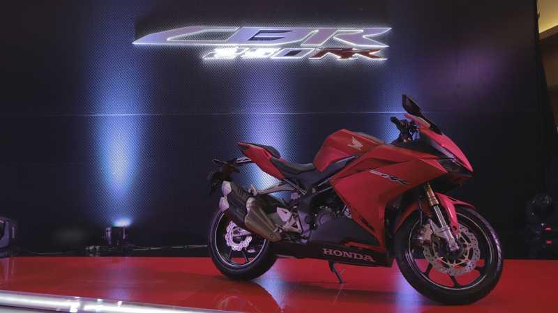 Fitur Andalan Honda CBR250RR untuk Melawan Yamaha R25 Baru