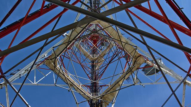 XL Axiata Pasang Router untuk Pengungsi Semeru, Gratiskan Layanan